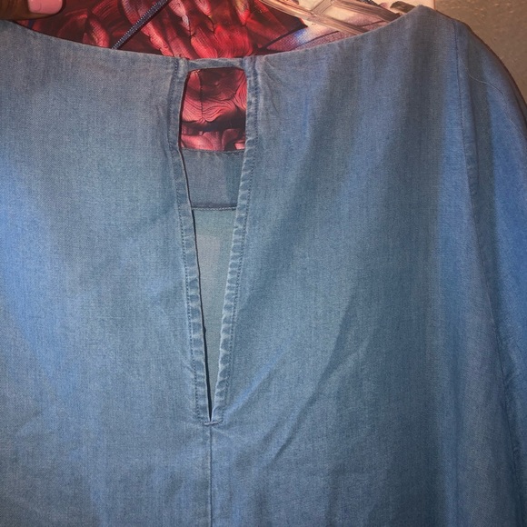 Blue Chambray Style Flutter Sleeve Top - Picture 4 of 8